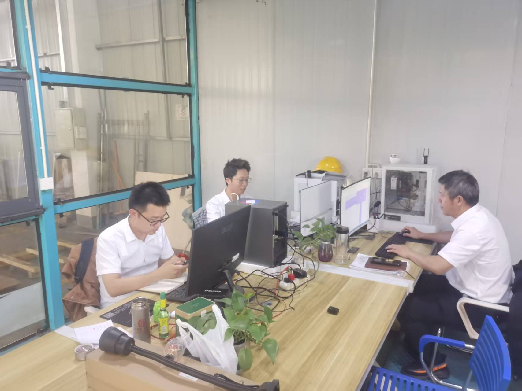 我们有专业的设计制造团队，一流的售后服务。